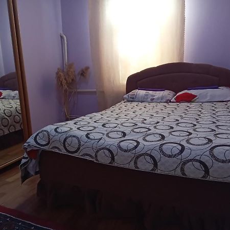 Garden Hotel And Hostel Бишкек Экстерьер фото