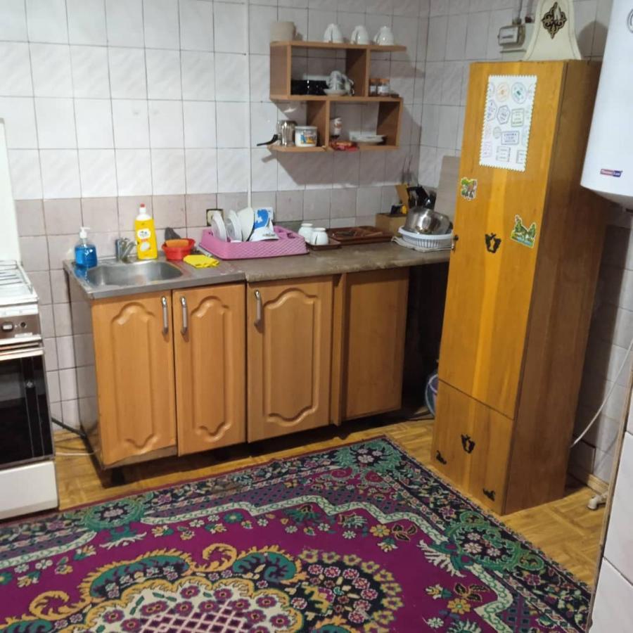 Garden Hotel And Hostel Бишкек Экстерьер фото
